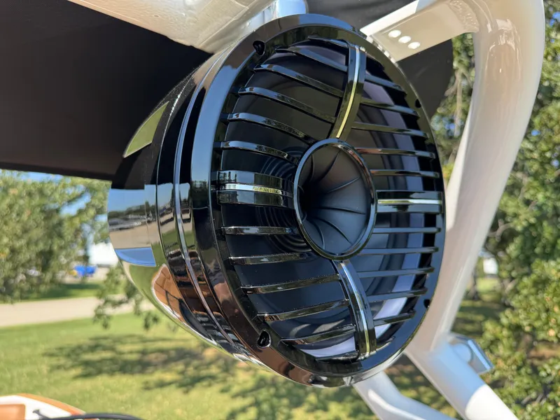 Slide: The Image of 2026 MOOMBA TYKON - Image 7 - 7