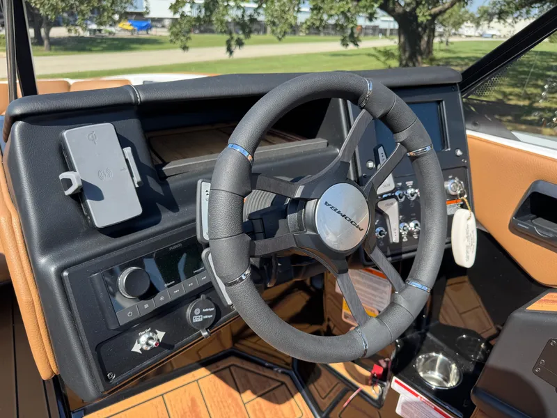 Slide: The Image of 2026 MOOMBA TYKON - Image 8 - 8