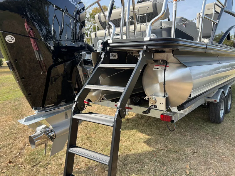 Slide: The Image of 2026 BARLETTA L25UA - Image 12 - 12