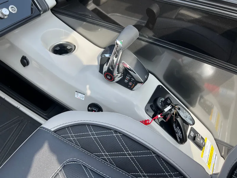 Slide: The Image of 2026 BARLETTA L25UA - Image 26 - 26