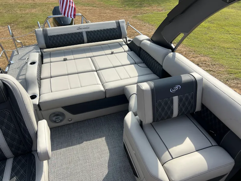 Slide: The Image of 2026 BARLETTA L25UA - Image 28 - 28