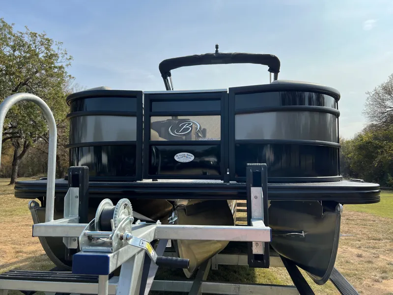 Slide: The Image of 2026 BARLETTA L25UA - Image 3 - 3