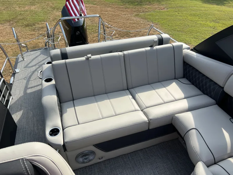 Slide: The Image of 2026 BARLETTA L25UA - Image 32 - 32