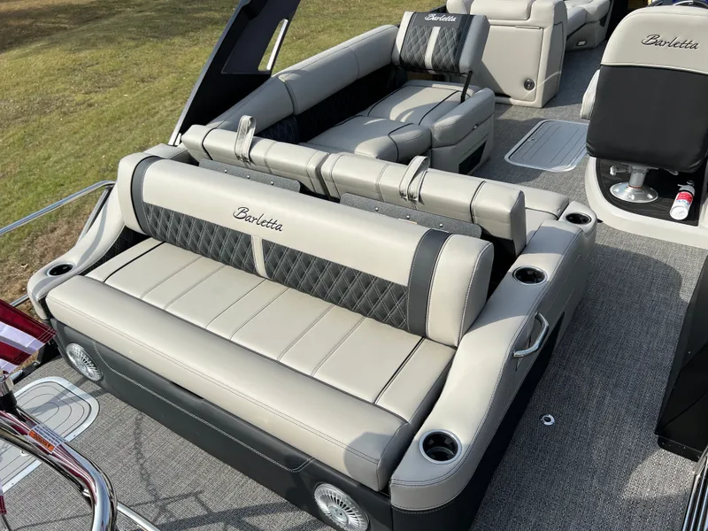 Slide: The Image of 2026 BARLETTA L25UA - Image 33 - 33