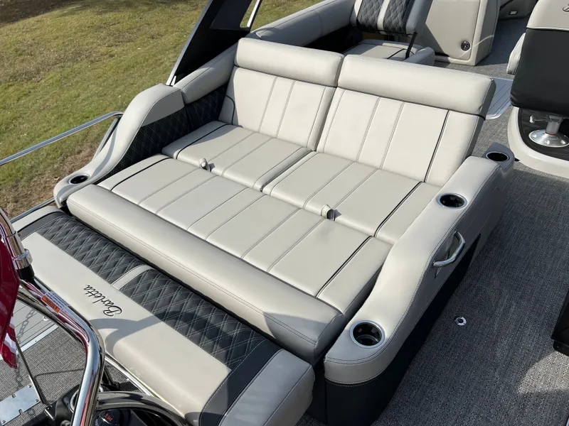 Slide: The Image of 2026 BARLETTA L25UA - Image 34 - 34