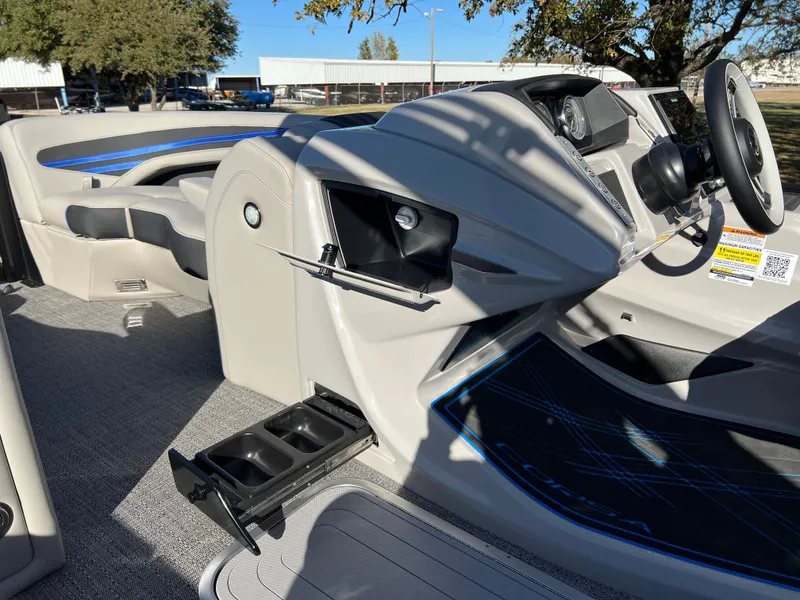 Slide: The Image of 2026 BARLETTA 23UA CORSA - Image 15 - 15