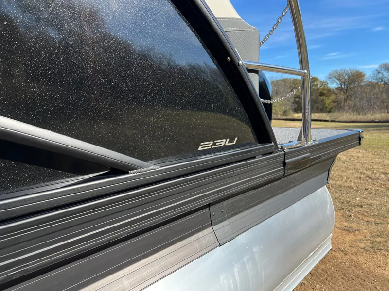 Slide: The Image of 2026 BARLETTA 23UA CORSA - Image 7 - 7