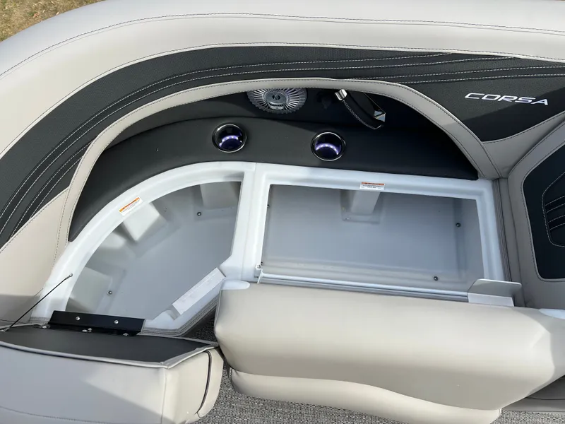 Slide: The Image of 2026 BARLETTA 23M CORSA - Image 15 - 15