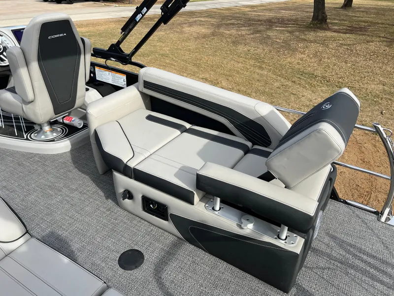 Slide: The Image of 2026 BARLETTA 23M CORSA - Image 23 - 23