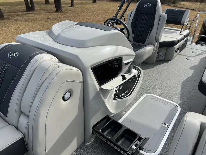 Slide: The Image of 2026 BARLETTA 23M CORSA - Image 24 - 24