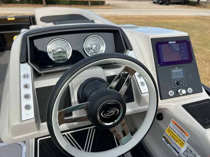 Slide: The Image of 2026 BARLETTA 23M CORSA - Image 26 - 26