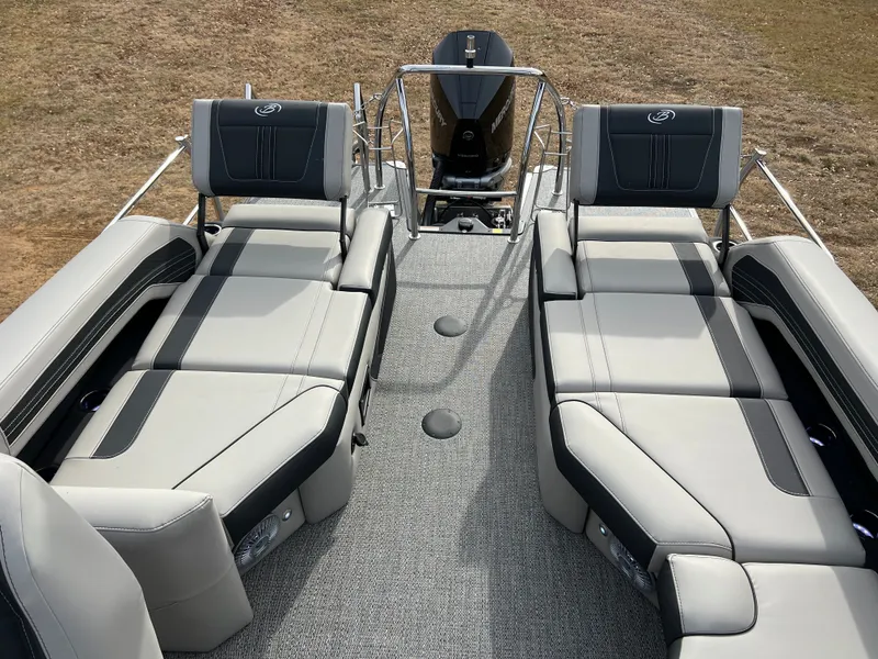 Slide: The Image of 2026 BARLETTA 23M CORSA - Image 30 - 30