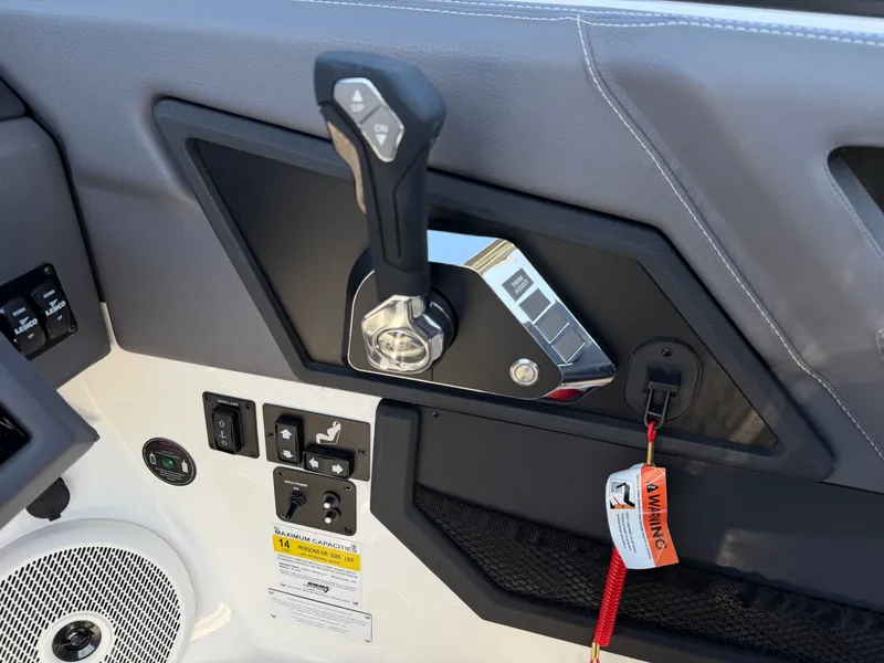 Slide: The Image of 2026 COBALT R6 SURF - Image 21 - 21