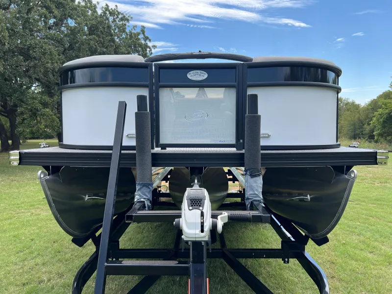 Slide: The Image of 2026 BARLETTA A22UC - Image 3 - 3