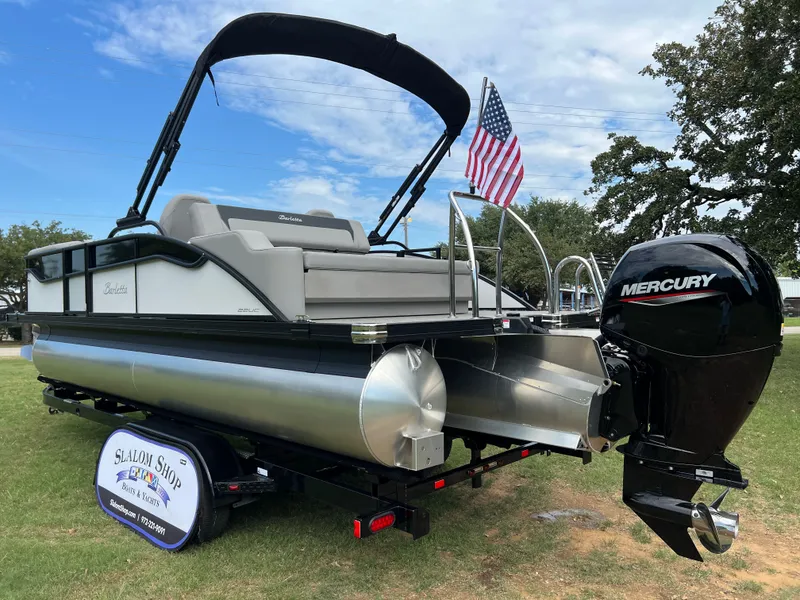 Slide: The Image of 2026 BARLETTA A22UC - Image 5 - 5