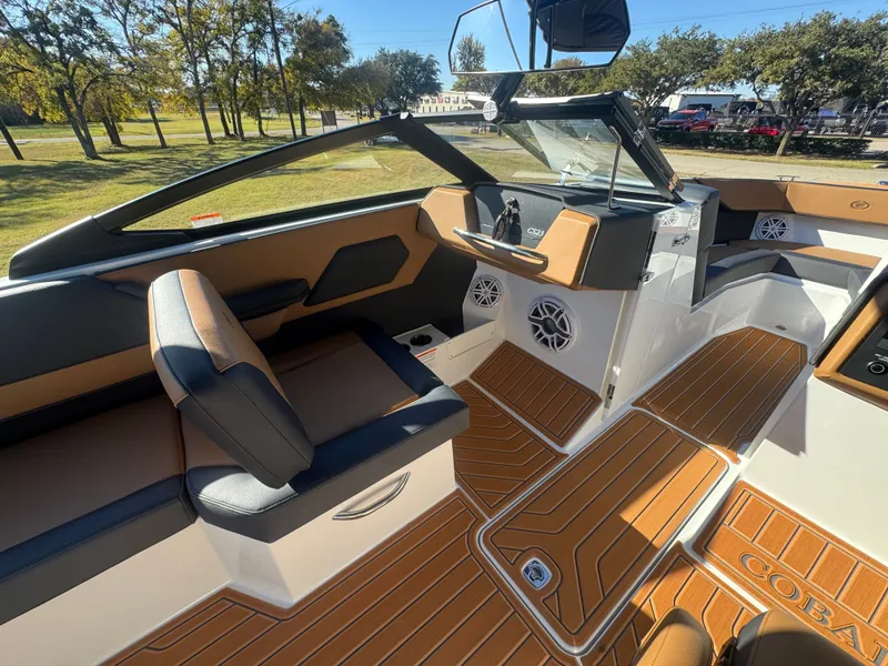 Slide: The Image of 2026 COBALT CS23 SURF - Image 16 - 16