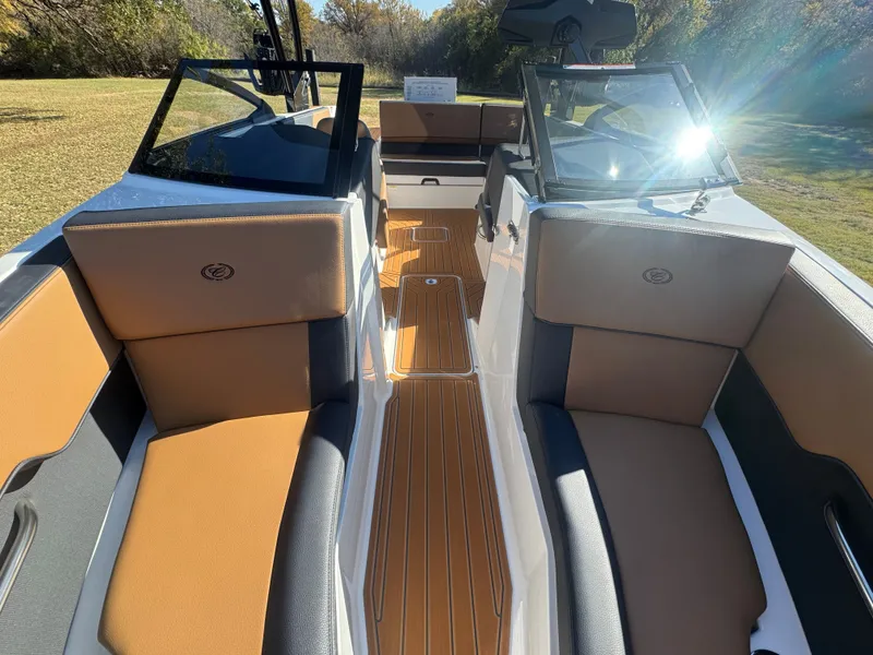 Slide: The Image of 2026 COBALT CS23 SURF - Image 21 - 21