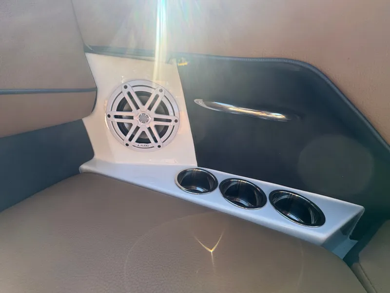 Slide: The Image of 2026 COBALT CS23 SURF - Image 25 - 25