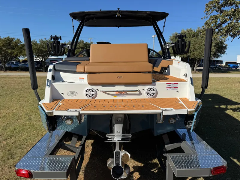 Slide: The Image of 2026 COBALT CS23 SURF - Image 6 - 6