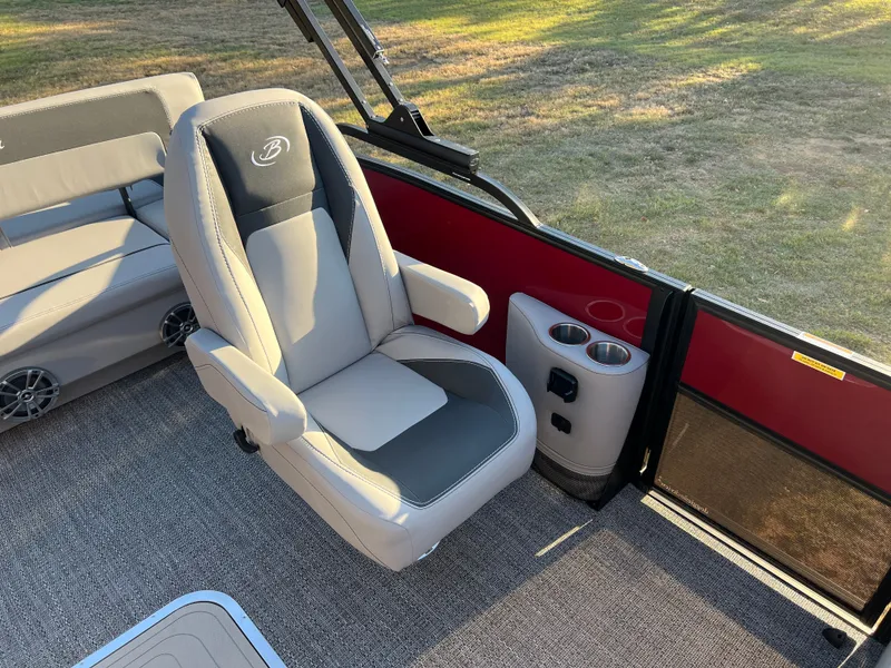 Slide: The Image of 2026 BARLETTA A24UC - Image 15 - 15