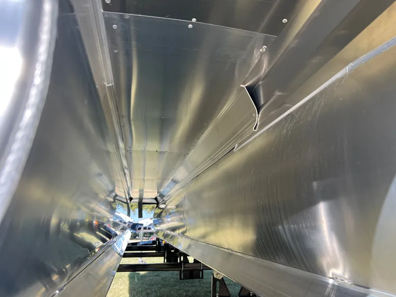 Slide: The Image of 2026 BARLETTA A22UC - Image 10 - 10