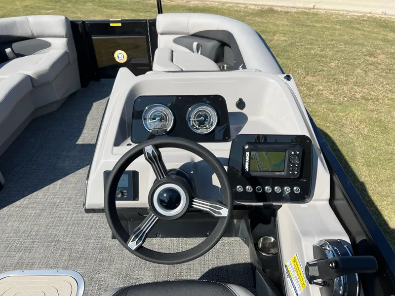 Slide: The Image of 2026 BARLETTA A22UC - Image 18 - 18