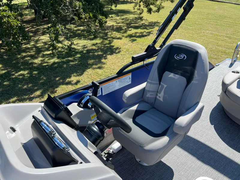 Slide: The Image of 2026 BARLETTA A24UC - Image 17 - 17