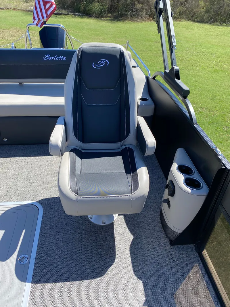 Slide: The Image of 2026 BARLETTA C22UC - Image 10 - 10