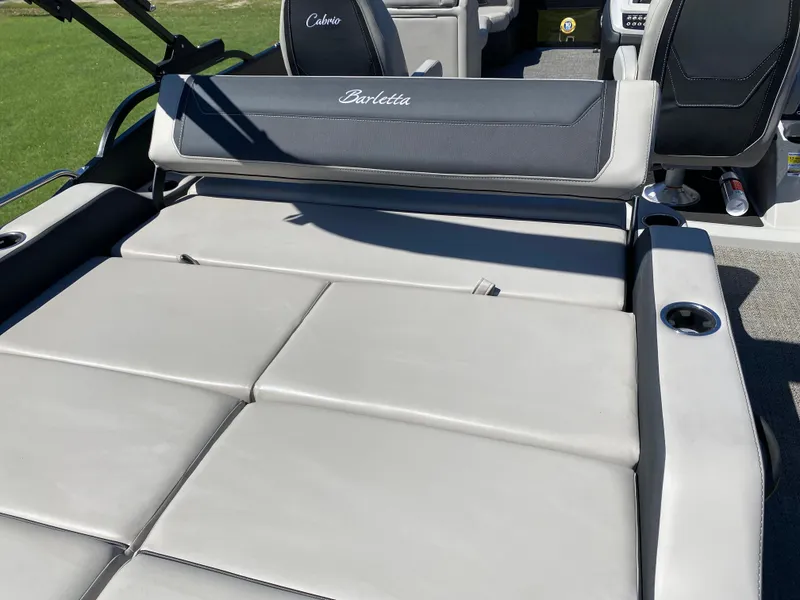 Slide: The Image of 2026 BARLETTA C22UC - Image 14 - 14