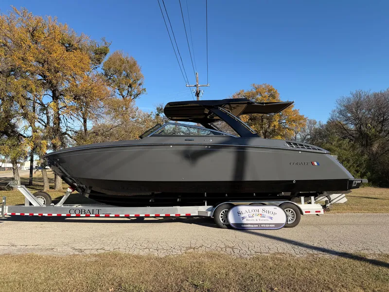 The Image of 2026 COBALT R33 SURF - Image 1 - 1