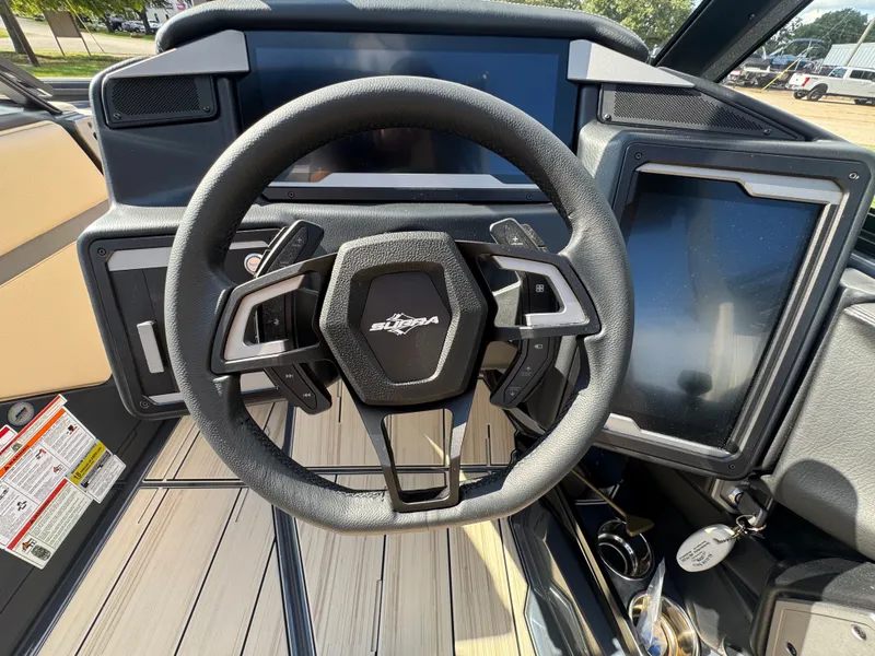 Slide: The Image of 2026 SUPRA SE 550 - Image 23 - 23