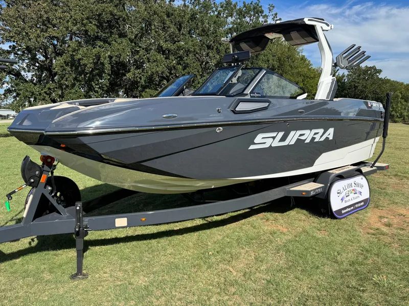 Slide: The Image of 2026 SUPRA SE 550 - Image 3 - 3