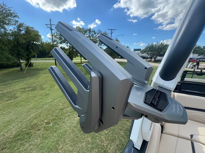 Slide: The Image of 2026 SUPRA SE 550 - Image 31 - 31