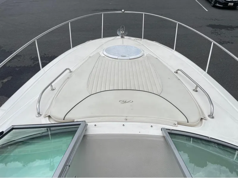Slide: The Image of 2006 Monterey 250 CR boat deck with railing and hatch. - 20