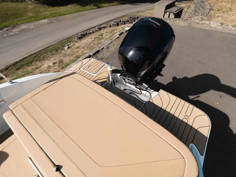 Slide: The Image of Sea Ray SPX 190 Outboard 2025 - 14