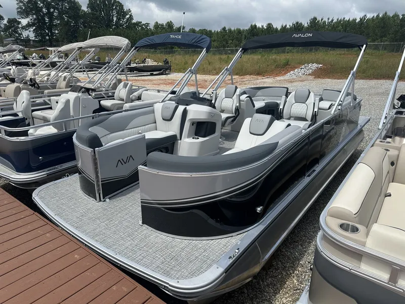 Slide: The Image of Avalon LSZ Quad Lounger 2025 - 1