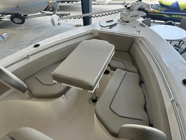 Slide: The Image of Key West FAMILY SPORTSMAN 219FS 2025 - 10