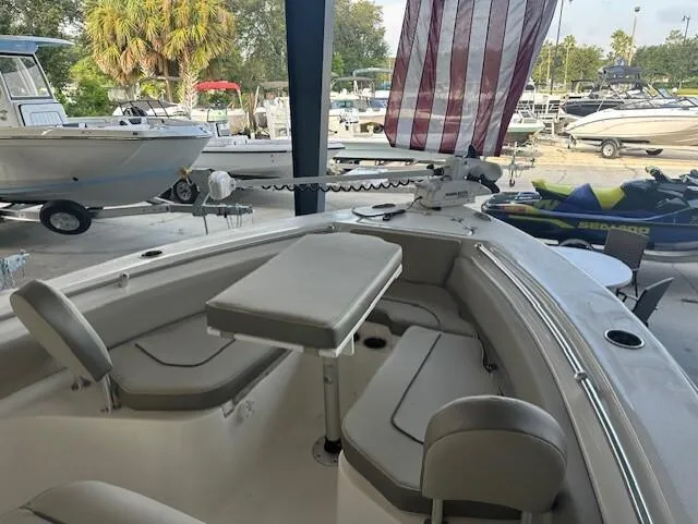 Slide: The Image of Key West FAMILY SPORTSMAN 219FS 2025 - 7