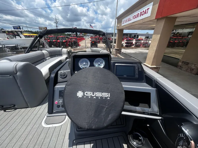 Slide: The Image of Cockpit of 2025 Avalon CAT VRB25T boat with Gussi Italia steering wheel cover. - 21