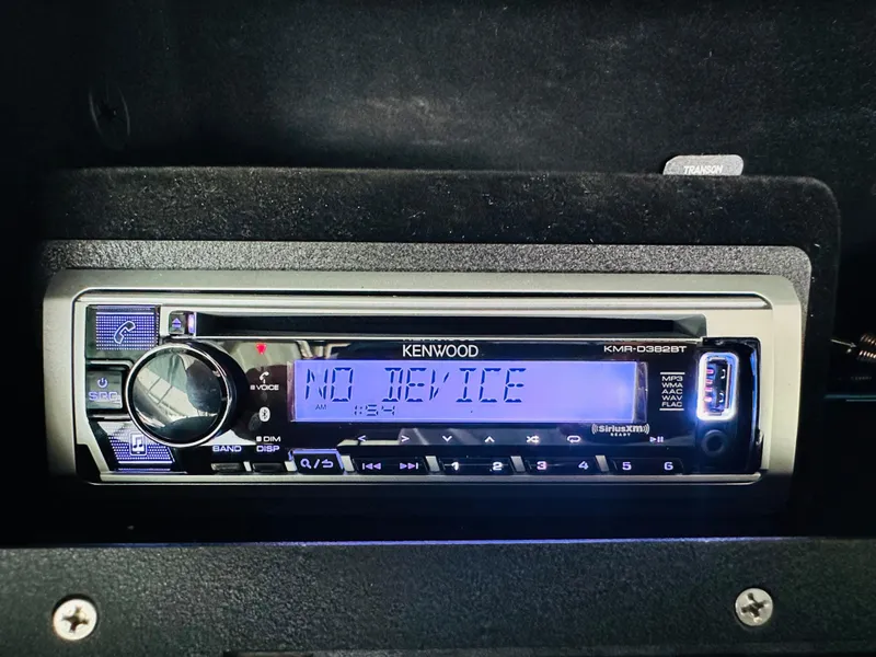 Slide: The Image of Kenwood stereo system displaying "No Device" in a 2012 Cobalt A28. - 41