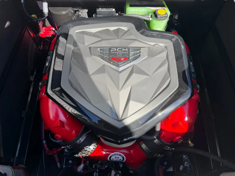 Slide: The Image of Nautique S25 2027 - 10