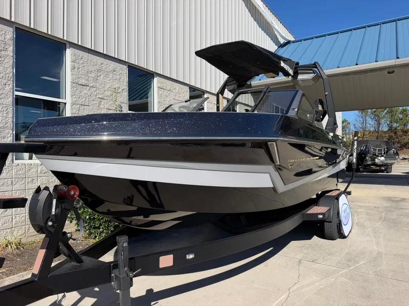 Slide: The Image of Nautique S25 2027 - 2