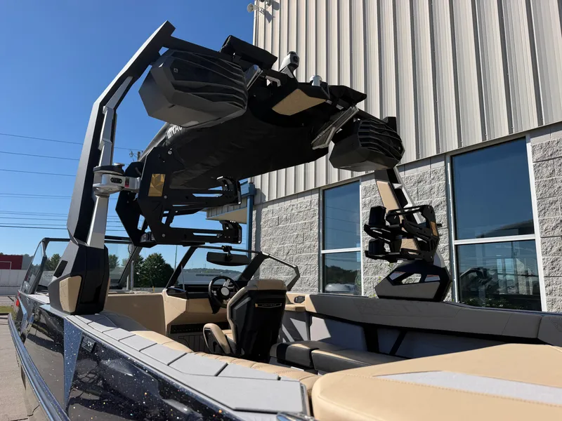 Slide: The Image of Nautique S25 2027 - 4