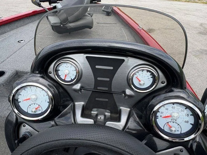 Slide: The Image of 2019 Tracker Pro Team 175 dashboard with gauges and steering wheel. - 18