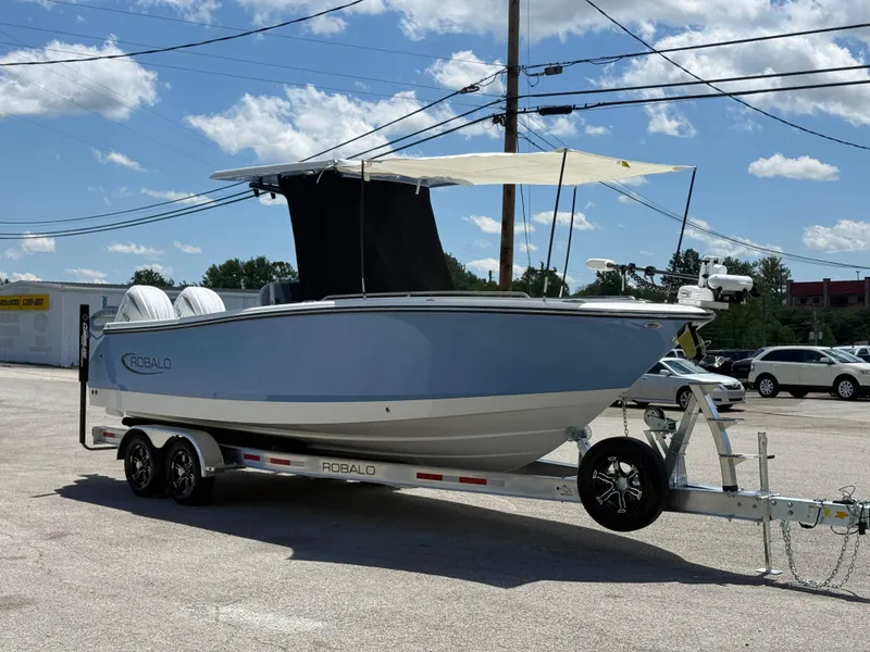 Slide: The Image of Robalo R250 Center Console 2025 - 51