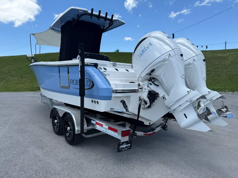 Slide: The Image of Robalo R250 Center Console 2025 - 64