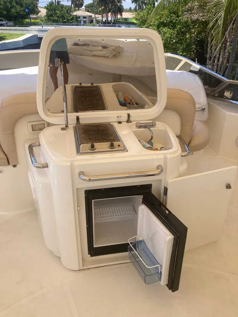 Slide: The Image of Azimut 80 2005 - 109