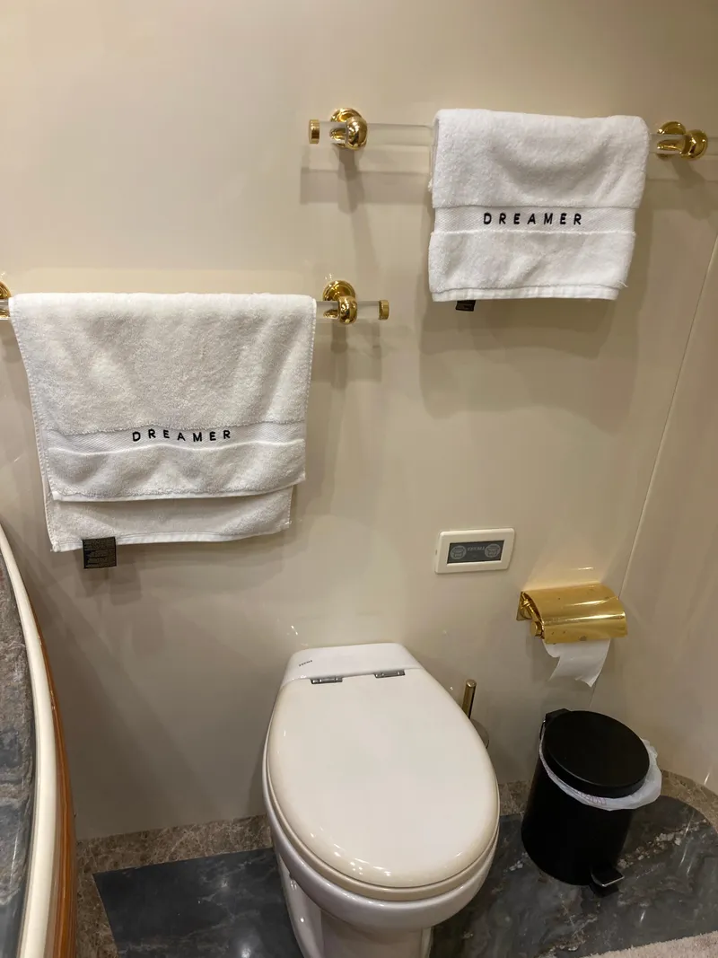 Slide: The Image of Azimut 80 2005 - 68