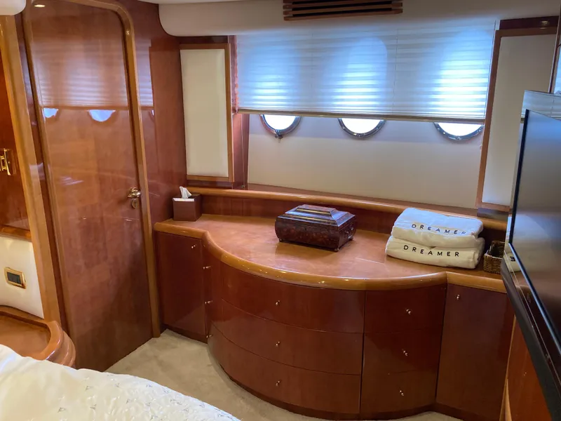 Slide: The Image of Azimut 80 2005 - 73