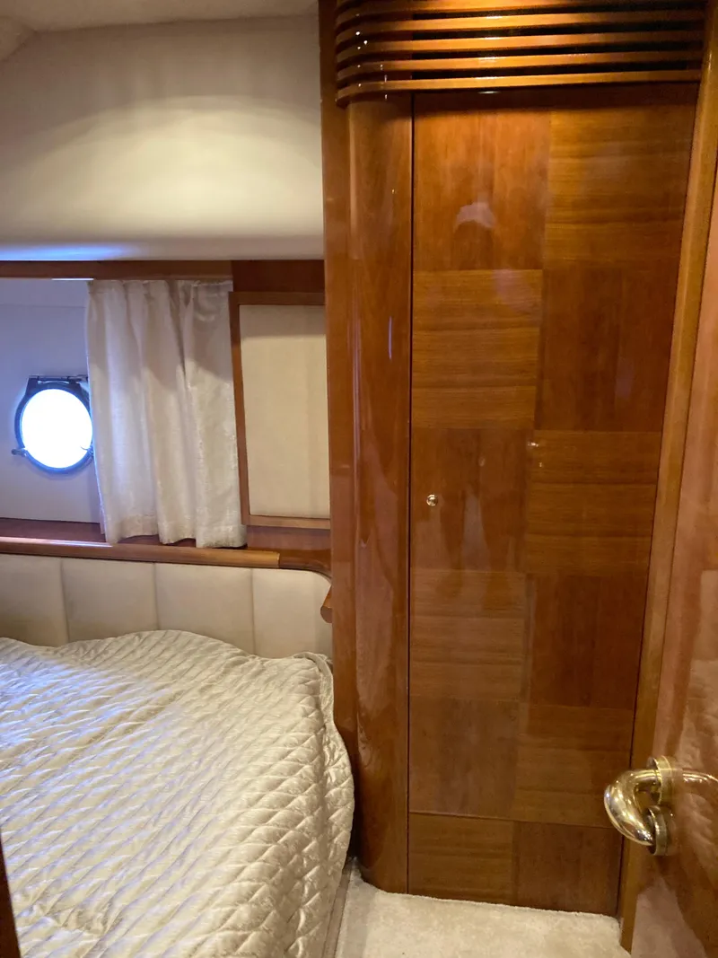 Slide: The Image of Azimut 80 2005 - 78